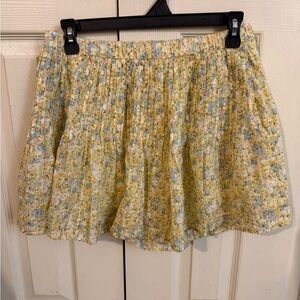 American Eagle Outfitters Yellow Floral Pleated Mini Skort
